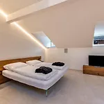 App 303 Palazzo Cavour *