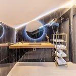 App 303 Palazzo Cavour *