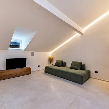 App 303 Palazzo Cavour * Bozen