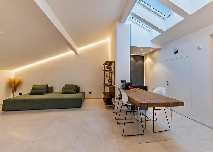 Apartment App 303 Palazzo Cavour *