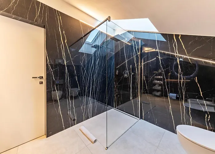 App 303 Palazzo Cavour