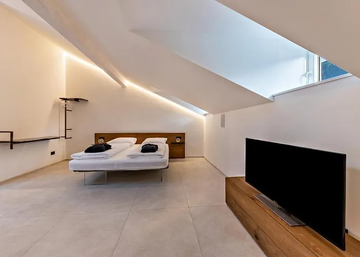 App 303 Palazzo Cavour Apartamento *